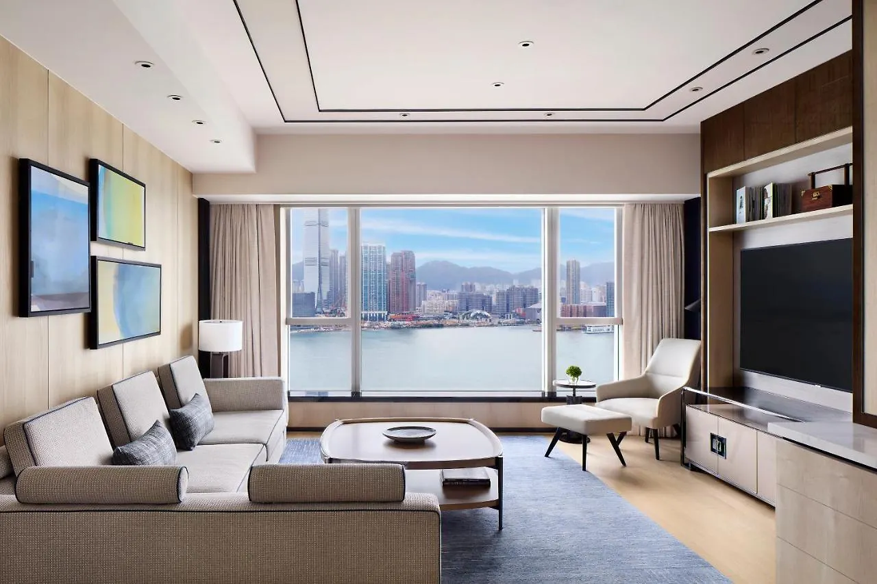 Four Seasons Hotel Hong Kong