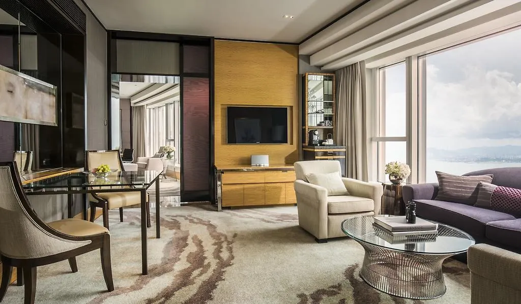 Four Seasons Hotel Hong Kong