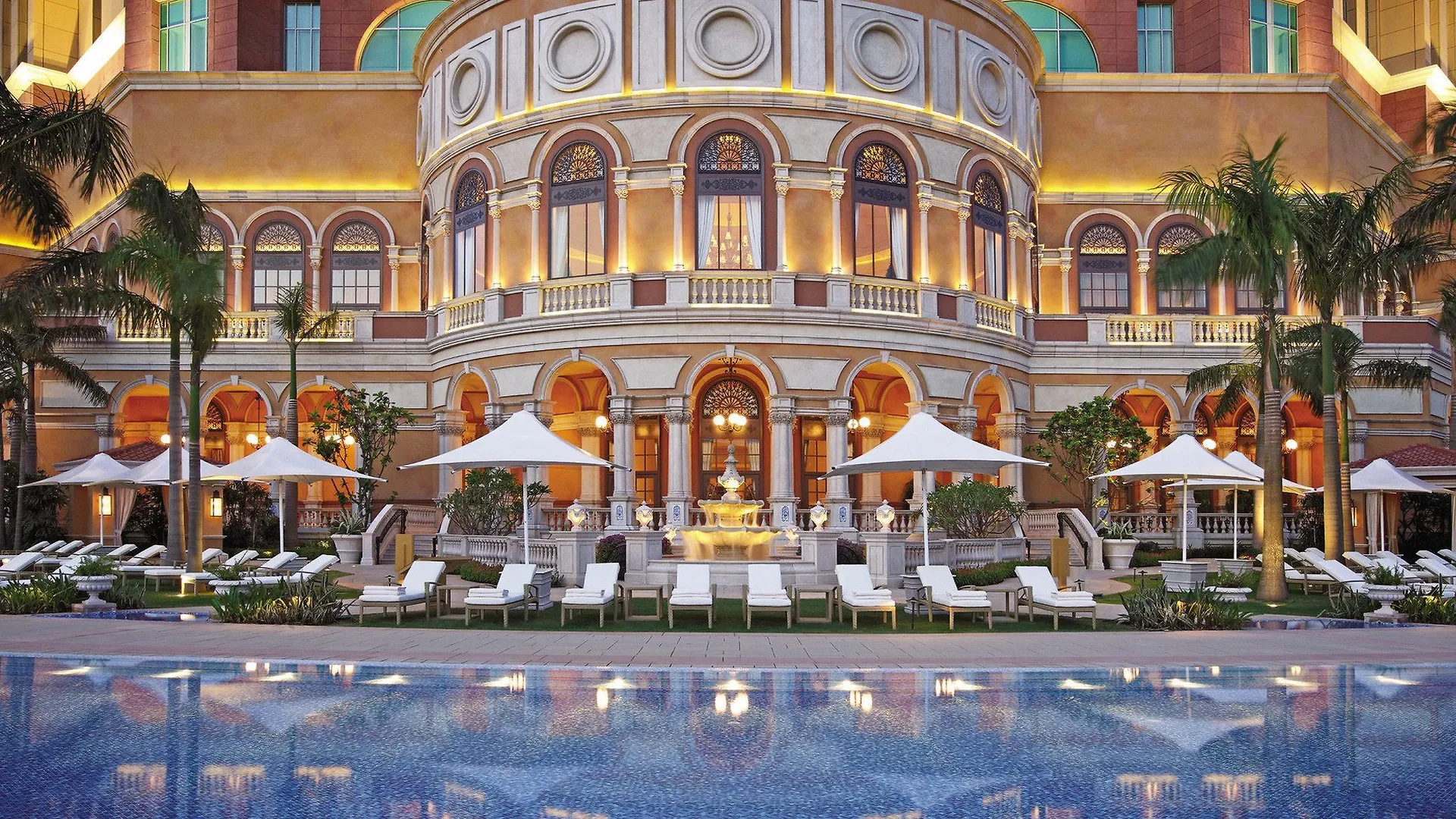 *****  Four Seasons Hotel Macao Китай