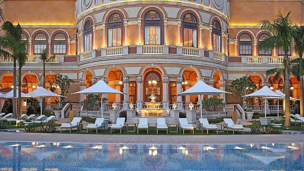 Four Seasons Hotel Macao 5*, Макао Китай