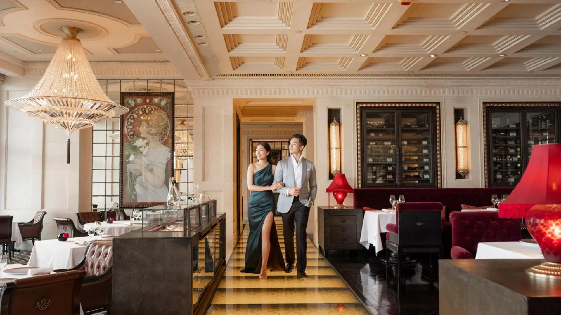 Four Seasons Hotel Hong Kong