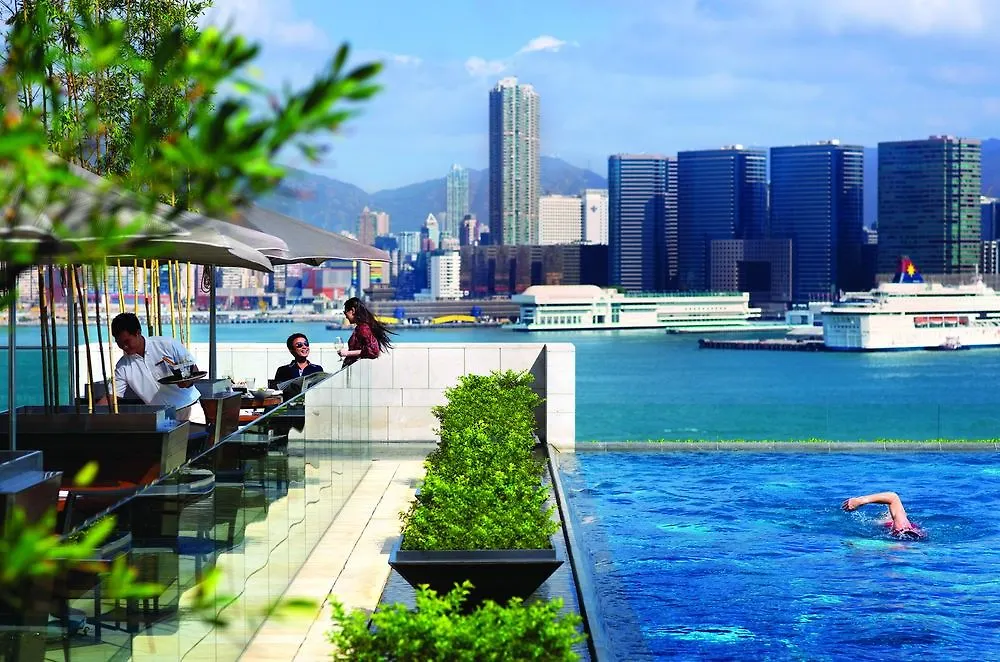 Four Seasons Hotel Hong Kong