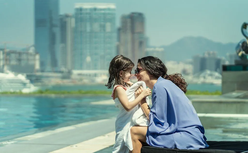 Four Seasons Hotel Hong Kong