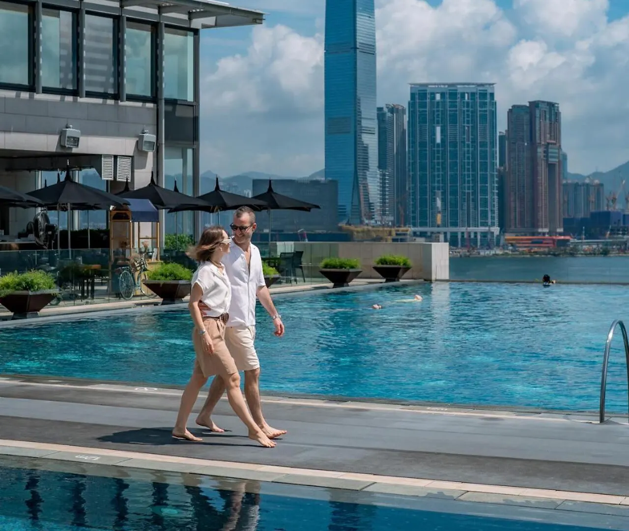 Four Seasons Hotel Hong Kong 5*,  China